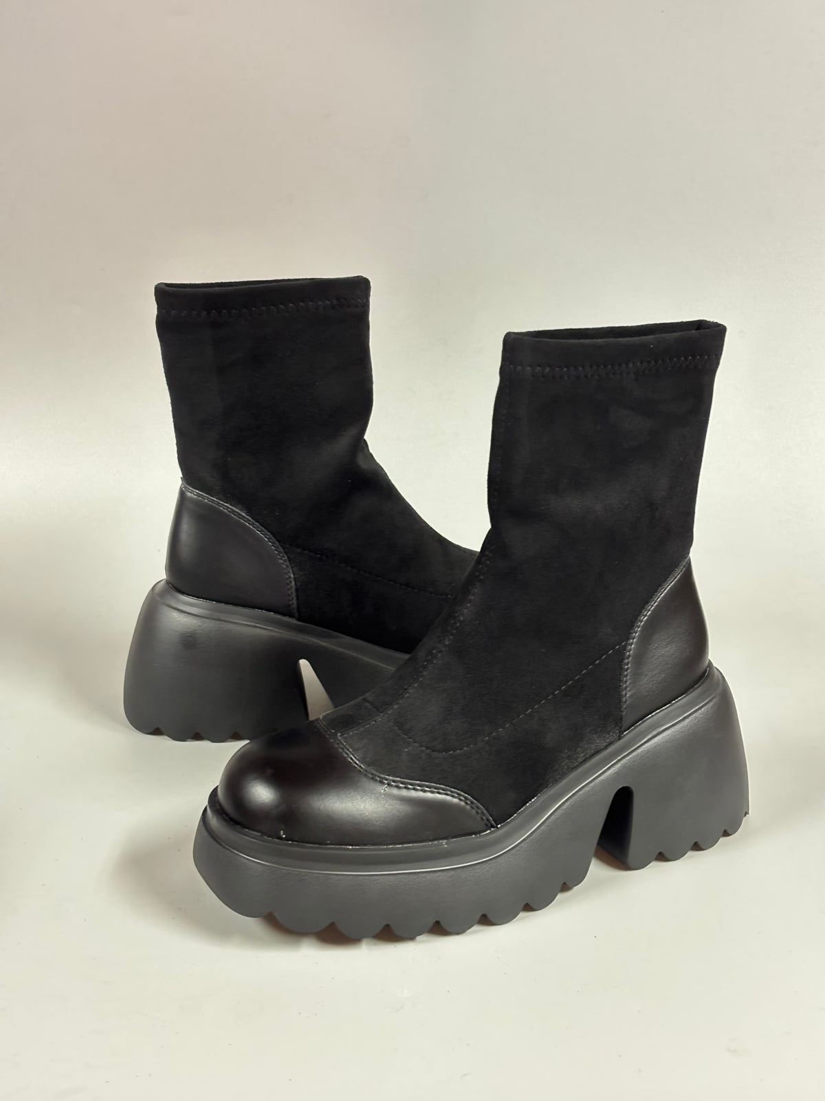 2002-3-BLACK