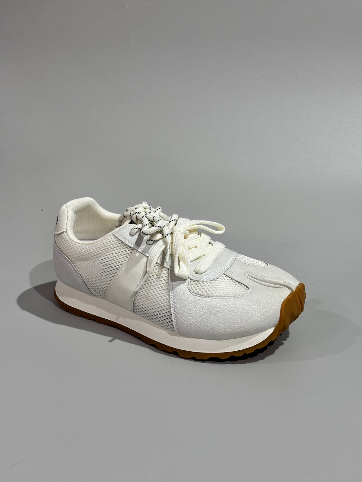 8757 WHITE
